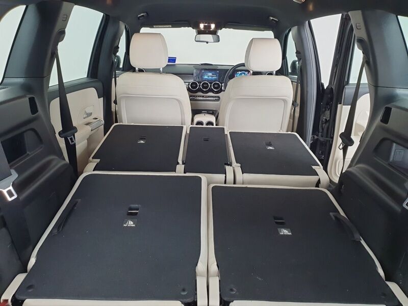 More views of Mercedes-Benz GLB