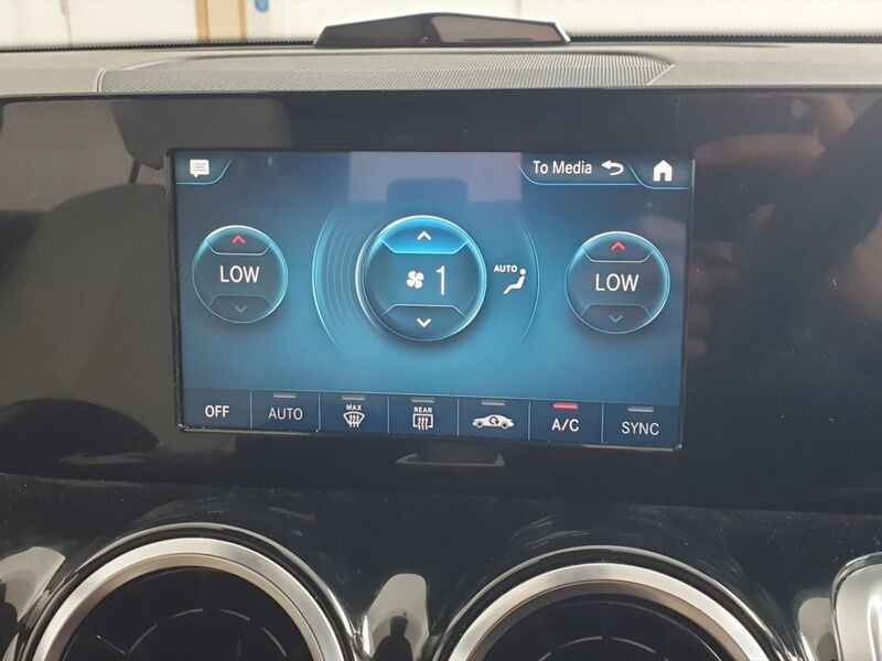 More views of Mercedes-Benz GLB