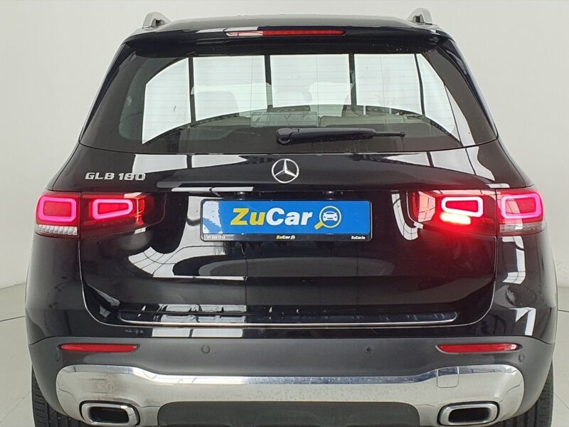 More views of Mercedes-Benz GLB