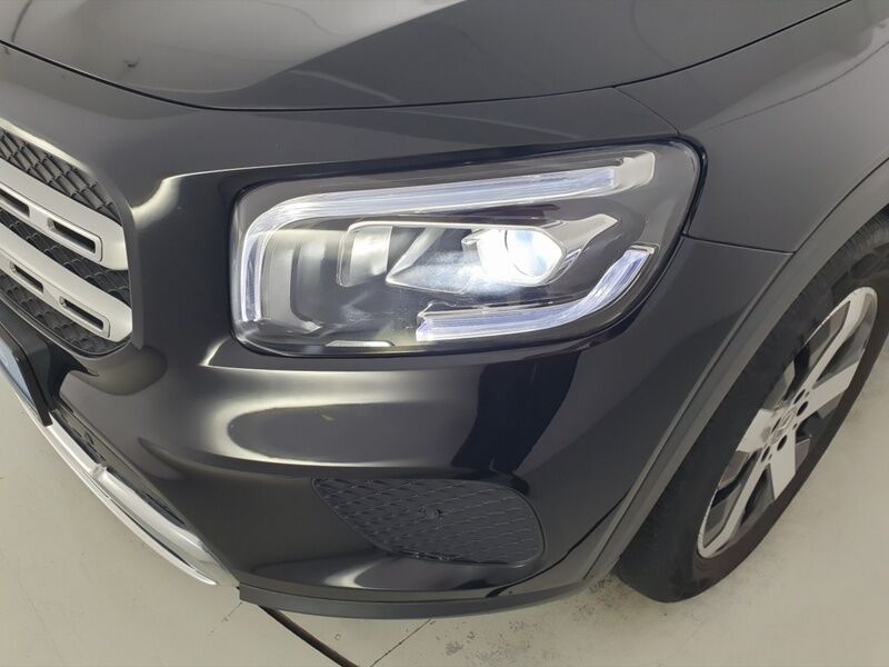 More views of Mercedes-Benz GLB