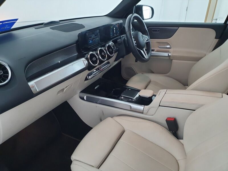 More views of Mercedes-Benz GLB