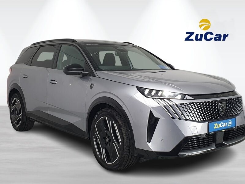 More views of Peugeot 5008