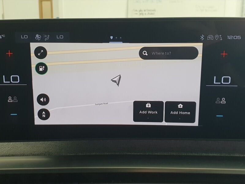 More views of Peugeot 5008