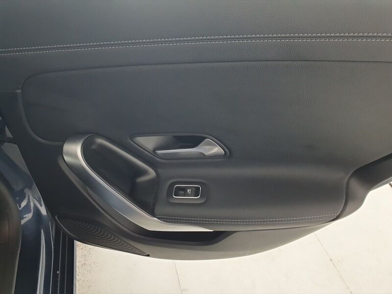 More views of Mercedes-Benz CLA