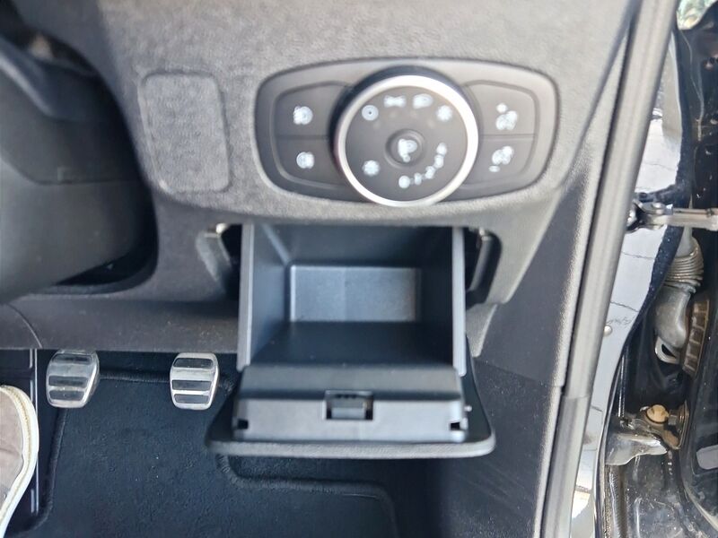 More views of Ford Focus