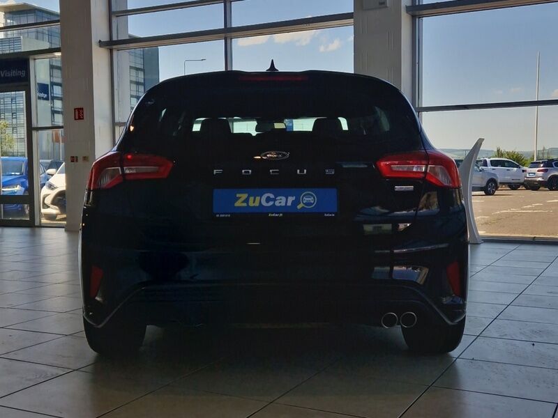More views of Ford Focus