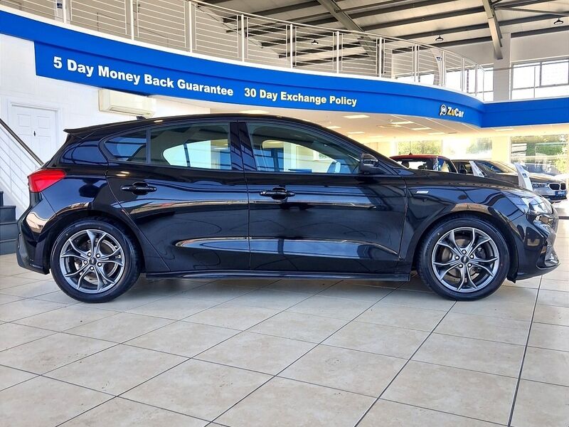 More views of Ford Focus