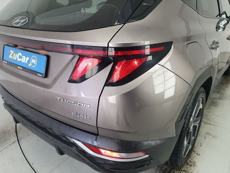More views of Hyundai Tucson