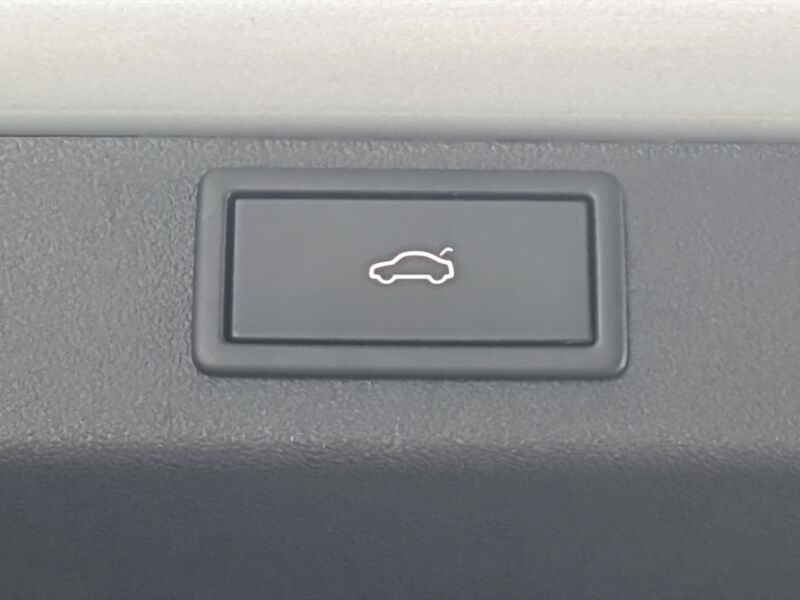 More views of Skoda Enyaq