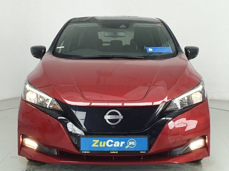 More views of Nissan Leaf