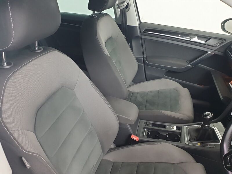 More views of Volkswagen Golf
