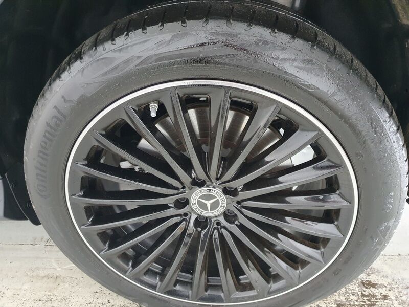 More views of Mercedes-Benz GLC
