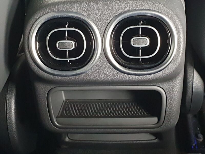More views of Mercedes-Benz GLC