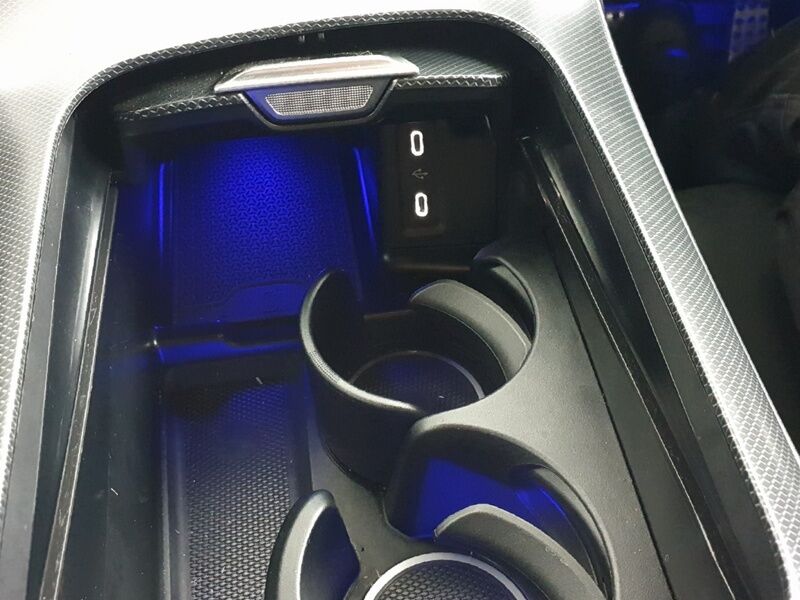 More views of Mercedes-Benz GLC