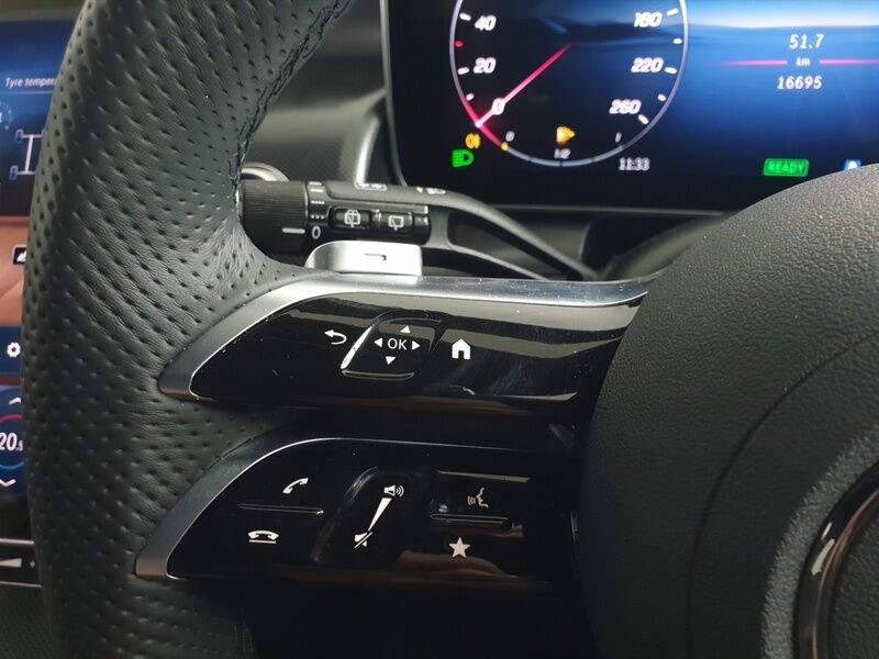 More views of Mercedes-Benz GLC