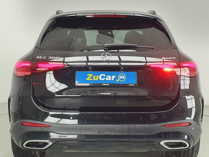 More views of Mercedes-Benz GLC