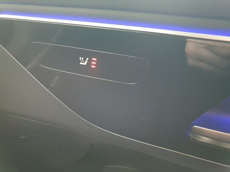 More views of Mercedes-Benz GLC