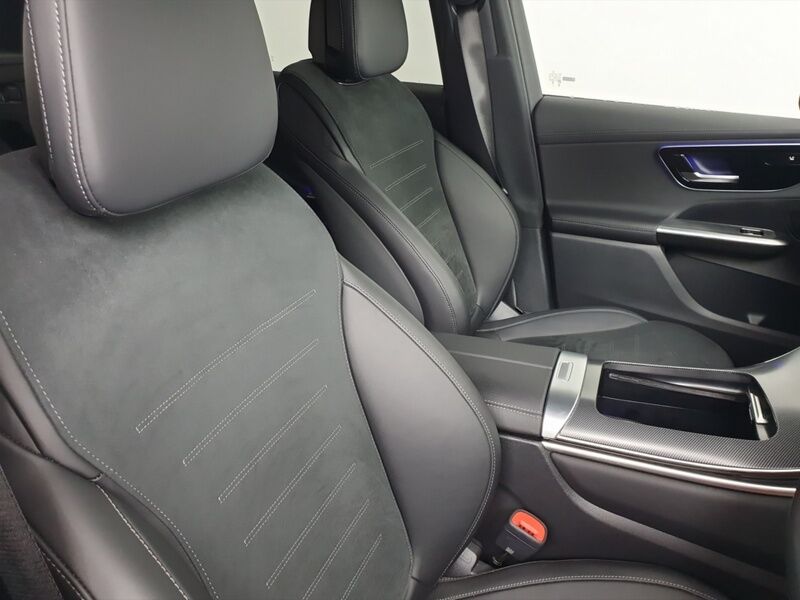 More views of Mercedes-Benz GLC