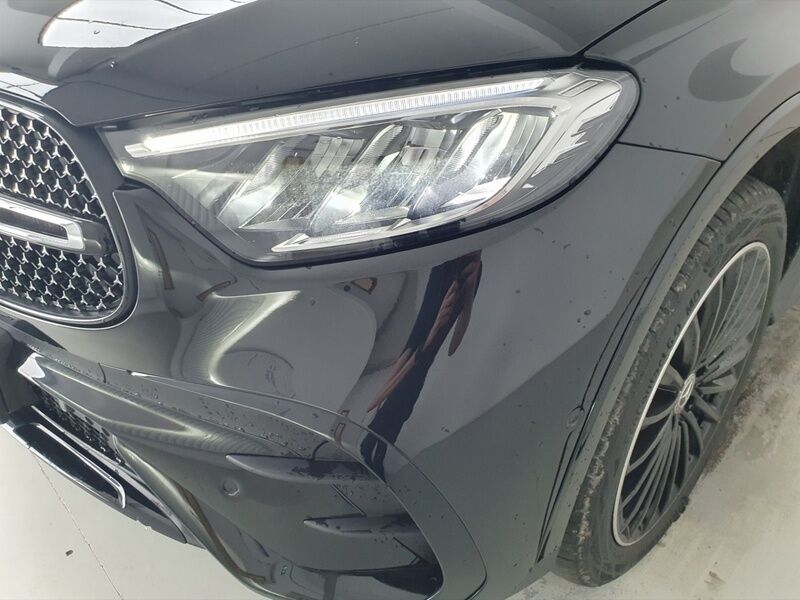 More views of Mercedes-Benz GLC