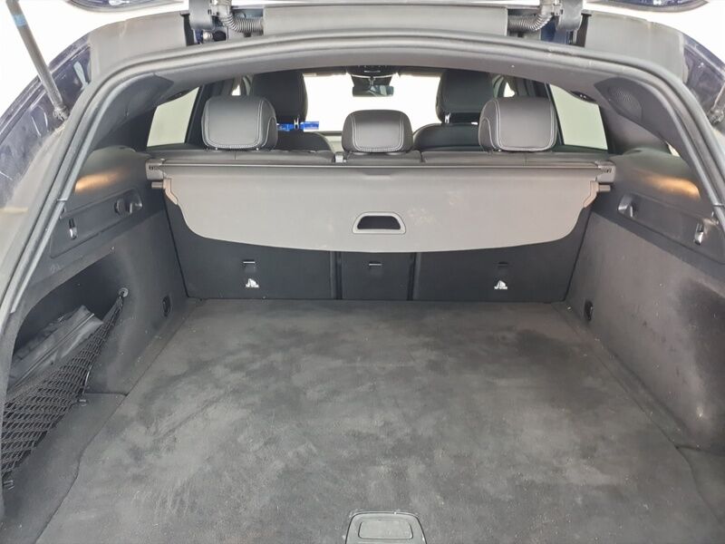 More views of Mercedes-Benz EQC