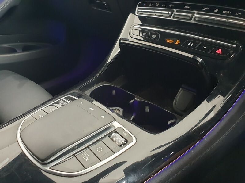 More views of Mercedes-Benz EQC