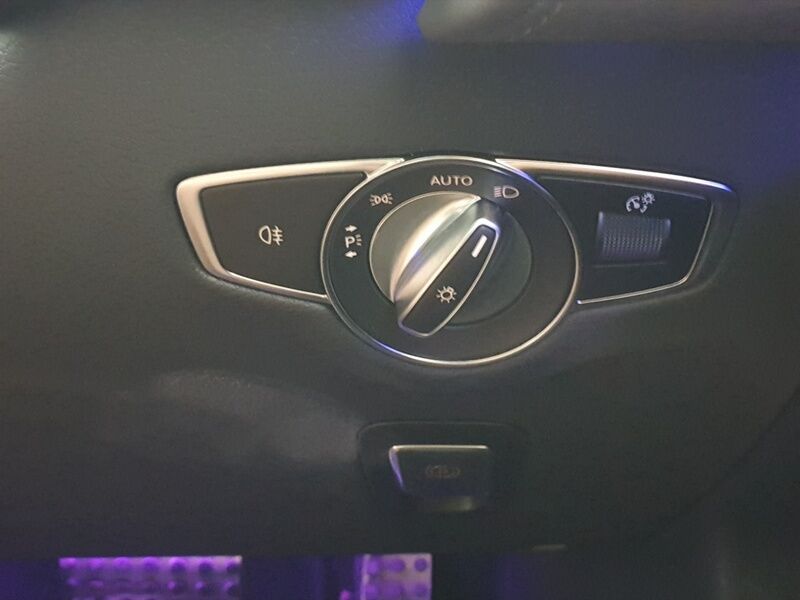 More views of Mercedes-Benz EQC