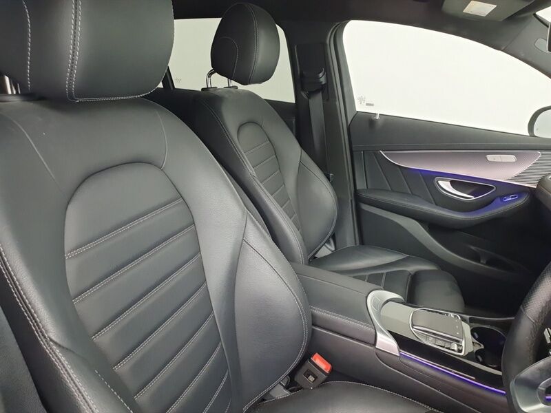 More views of Mercedes-Benz EQC
