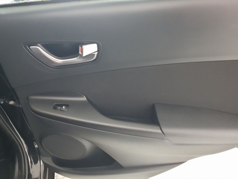 More views of Hyundai KONA