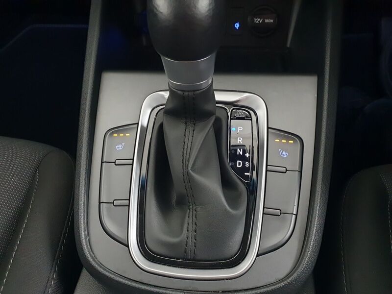 More views of Hyundai KONA