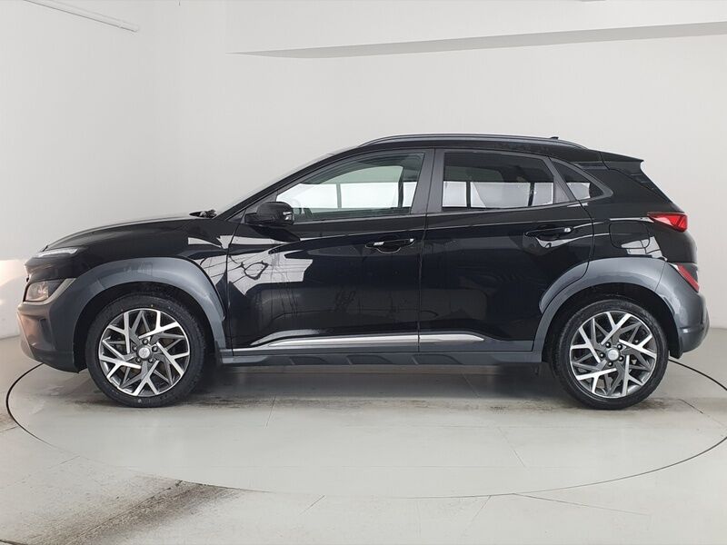 More views of Hyundai KONA