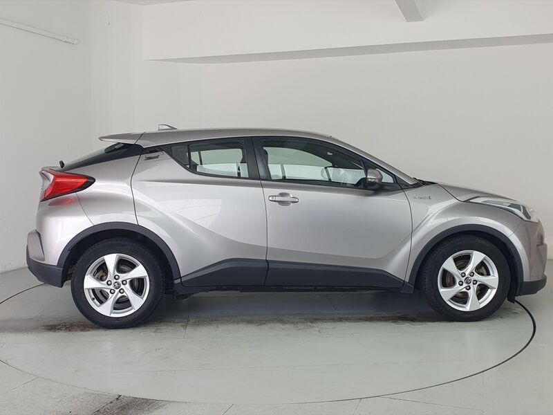 More views of Toyota C-HR
