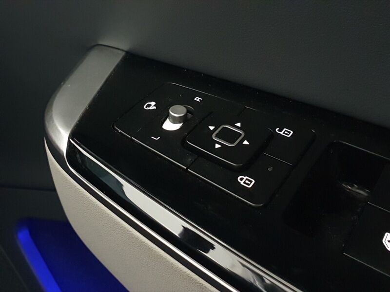 More views of Kia EV6