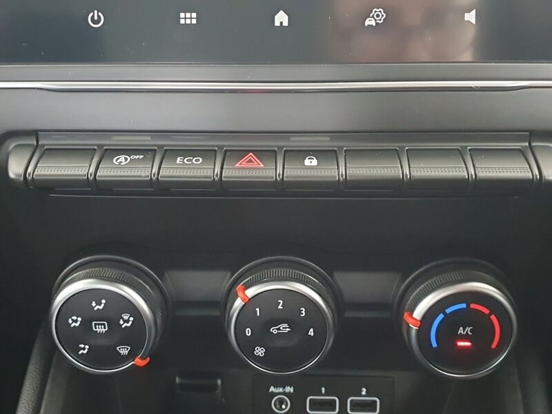 More views of Renault Clio
