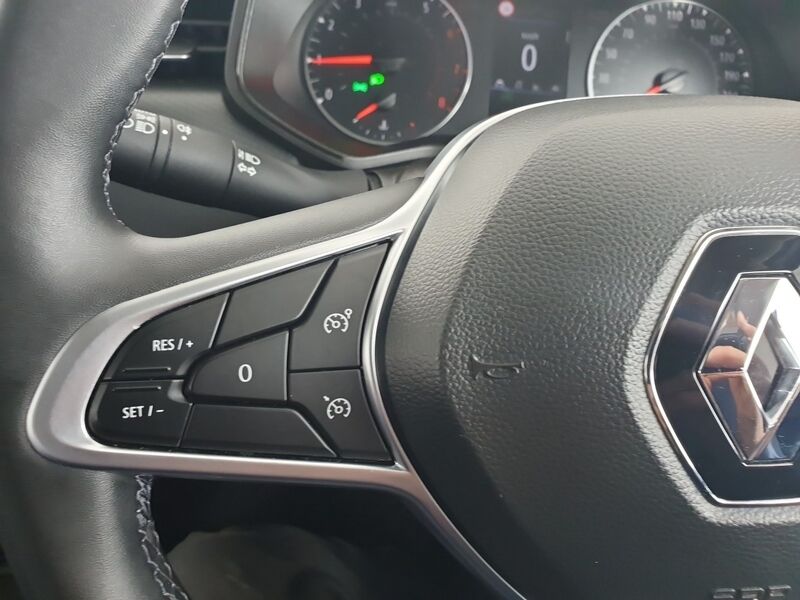 More views of Renault Clio
