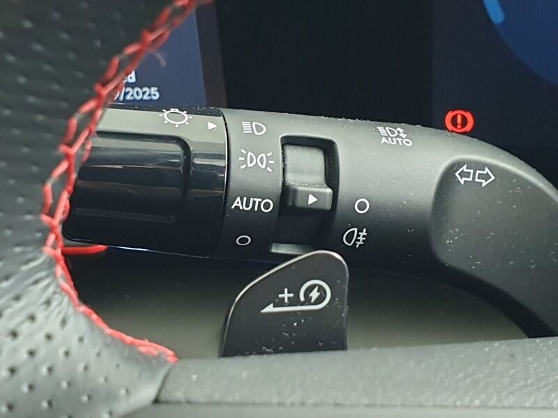 More views of Hyundai KONA