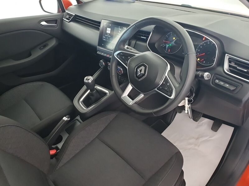 More views of Renault Clio