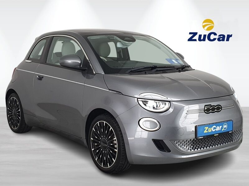 More views of Fiat 500e