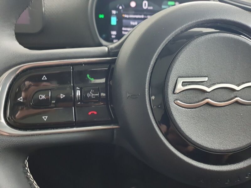 More views of Fiat 500e