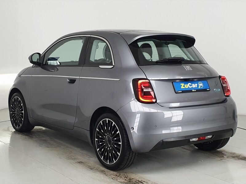 More views of Fiat 500e