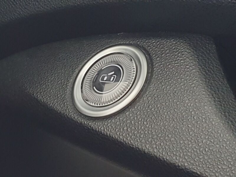 More views of Fiat 500e