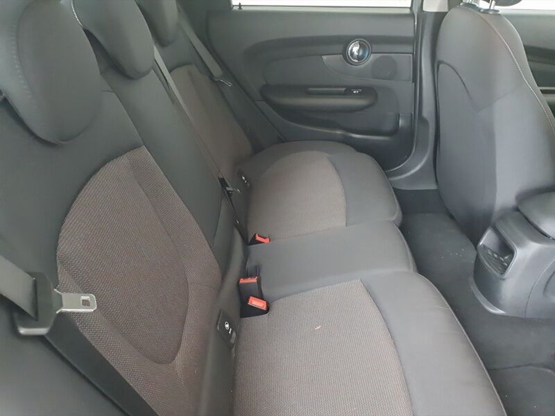 More views of Mini Clubman
