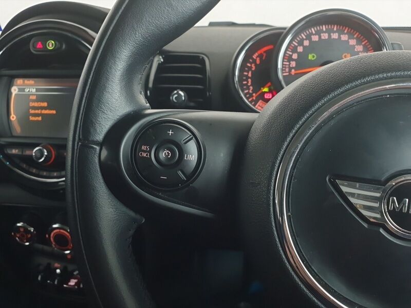 More views of Mini Clubman