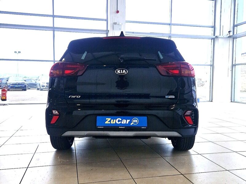 More views of Kia Niro