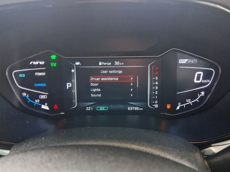 More views of Kia Niro