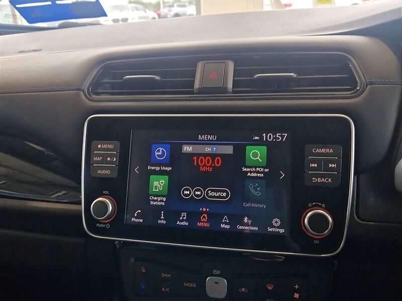More views of Nissan Leaf