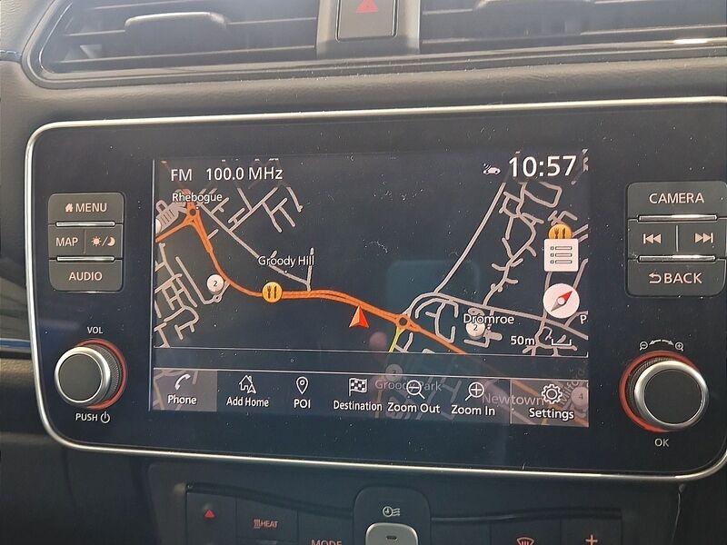 More views of Nissan Leaf