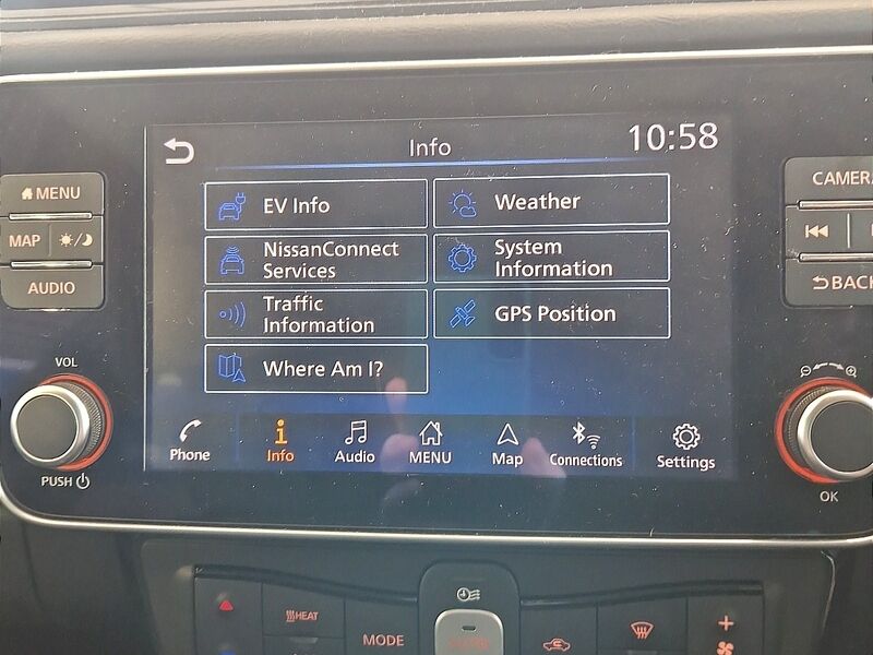More views of Nissan Leaf