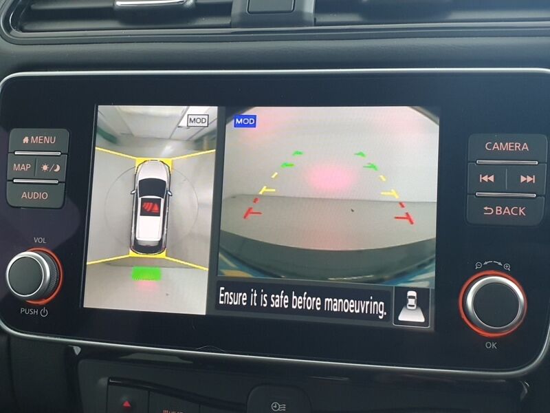 More views of Nissan Leaf