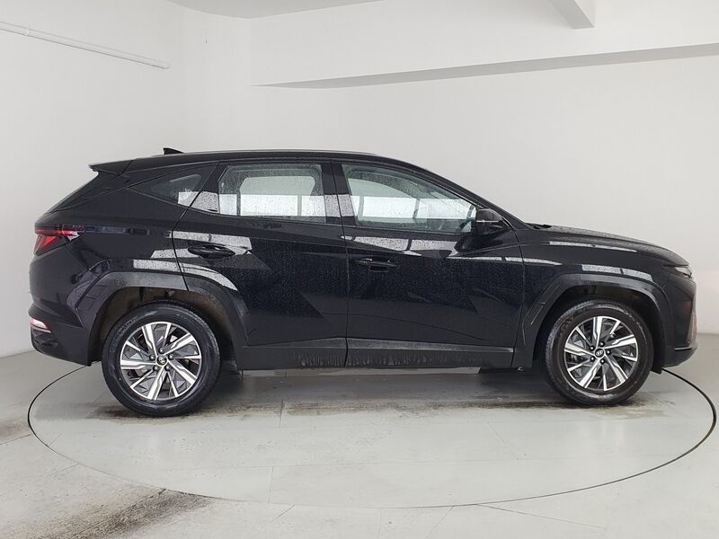 More views of Hyundai Tucson