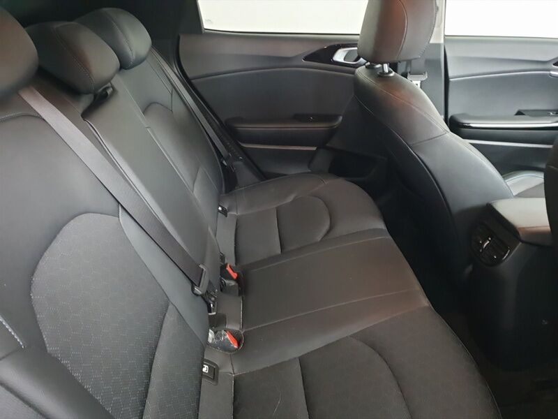 More views of Kia XCeed